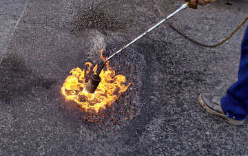 Llangristiolus flat roofing repairs